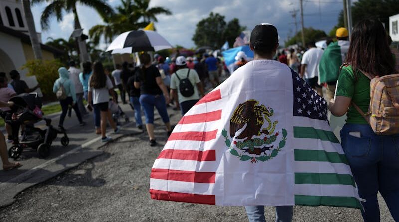 Los inmigrantes impulsan la economía de Estados Unidos desempeñando trabajos que no quiere nadie más